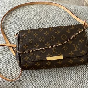 Louis Vuitton Favorite MM Bag